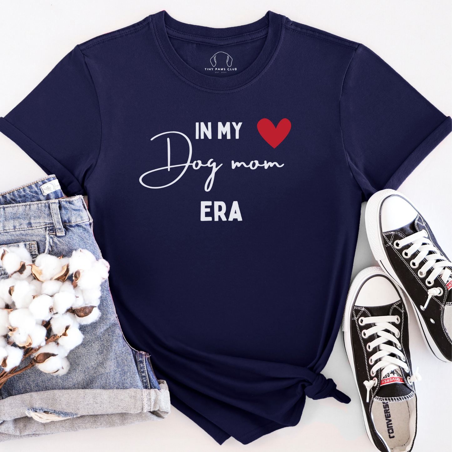 T-shirt uit het tijdperk van de hondenmoeder