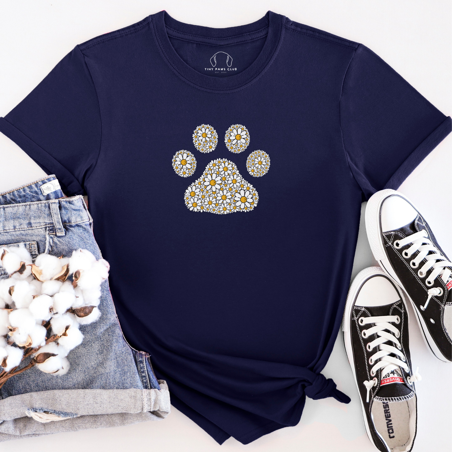 T-shirt à motif floral avec patte de chien