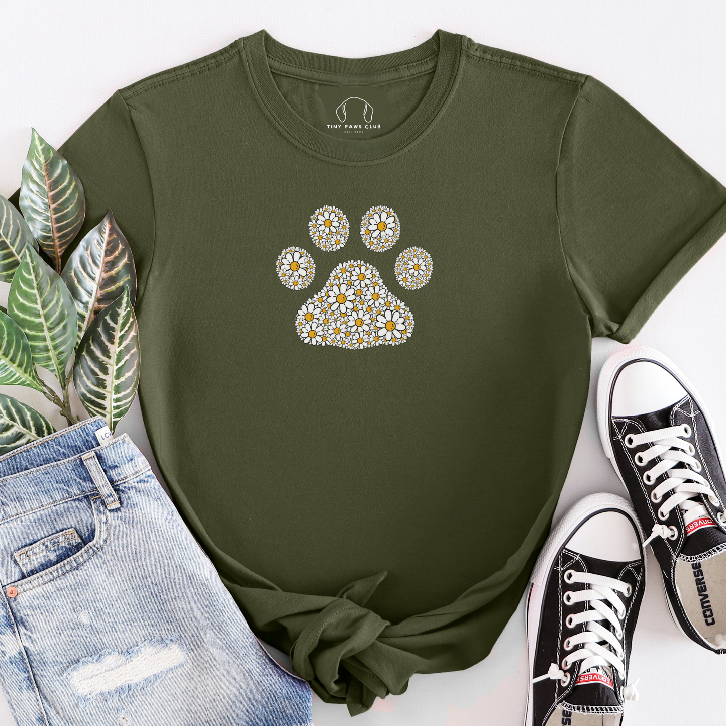 T-shirt à motif floral avec patte de chien