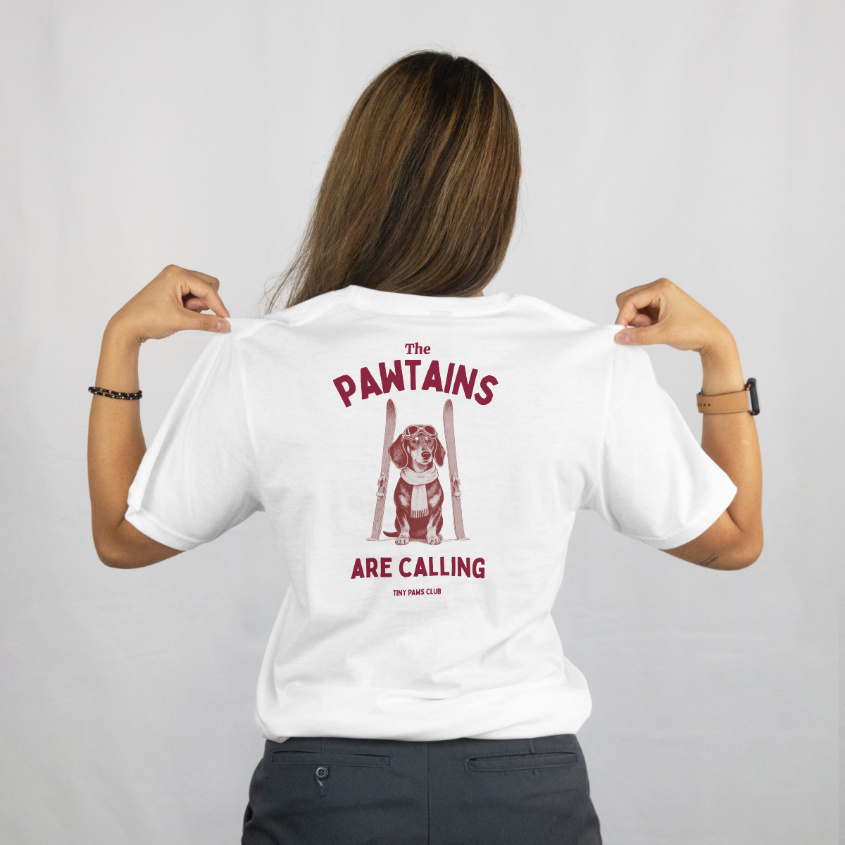 Pawtains are calling - bordeaux - dachshund T-shirt