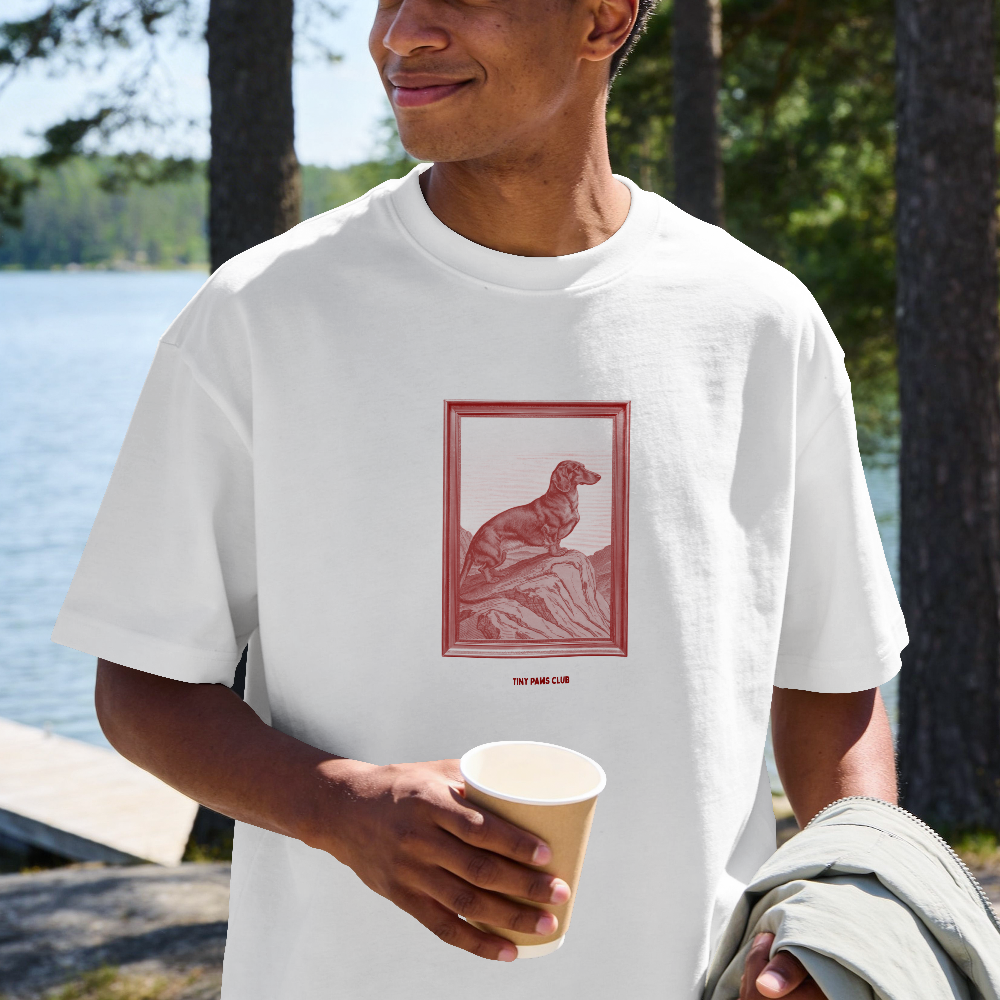 Doxxie Portrait - Front print bordeaux - dachshund T-shirt