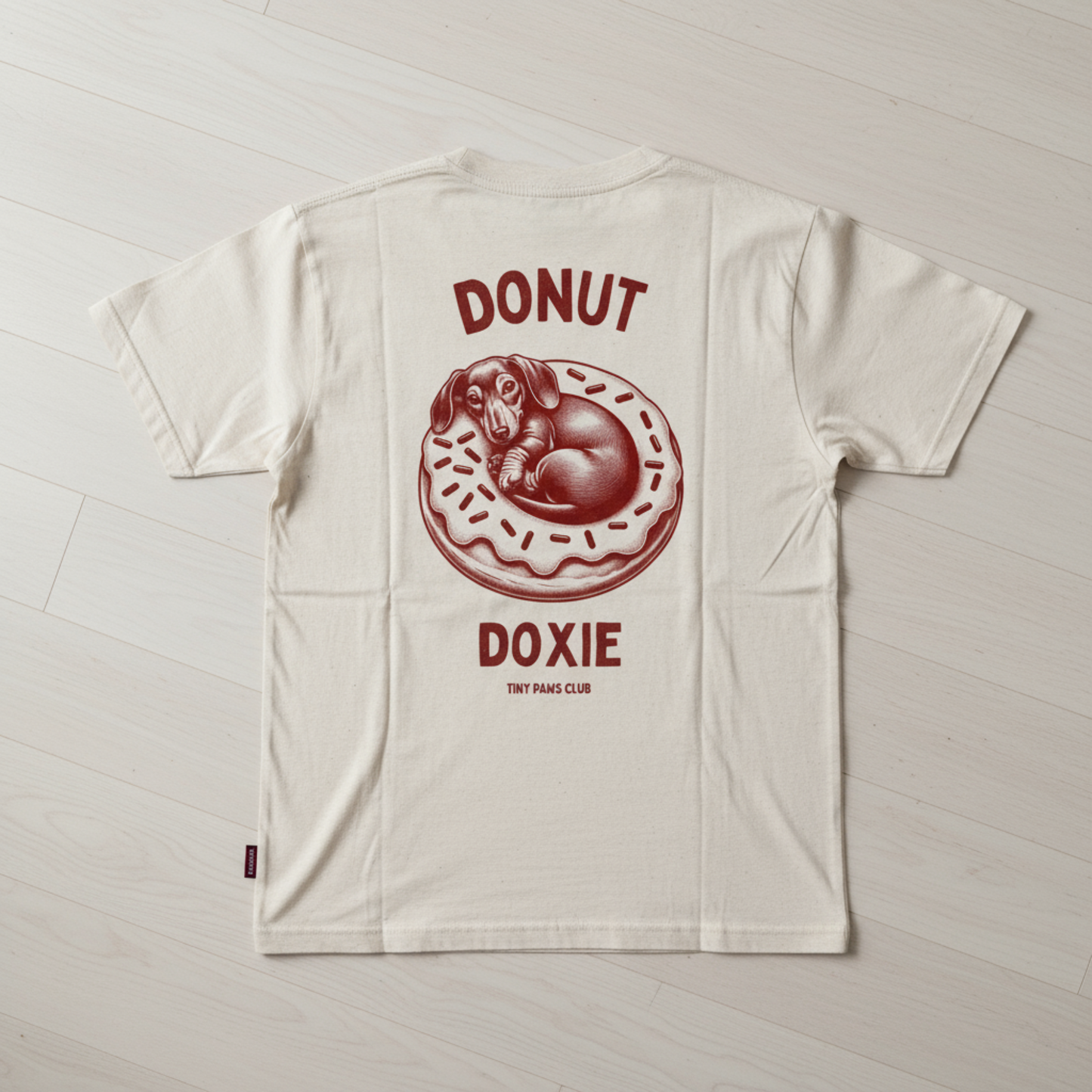 Donut Doxie - bordeaux - dachshund T-shirt