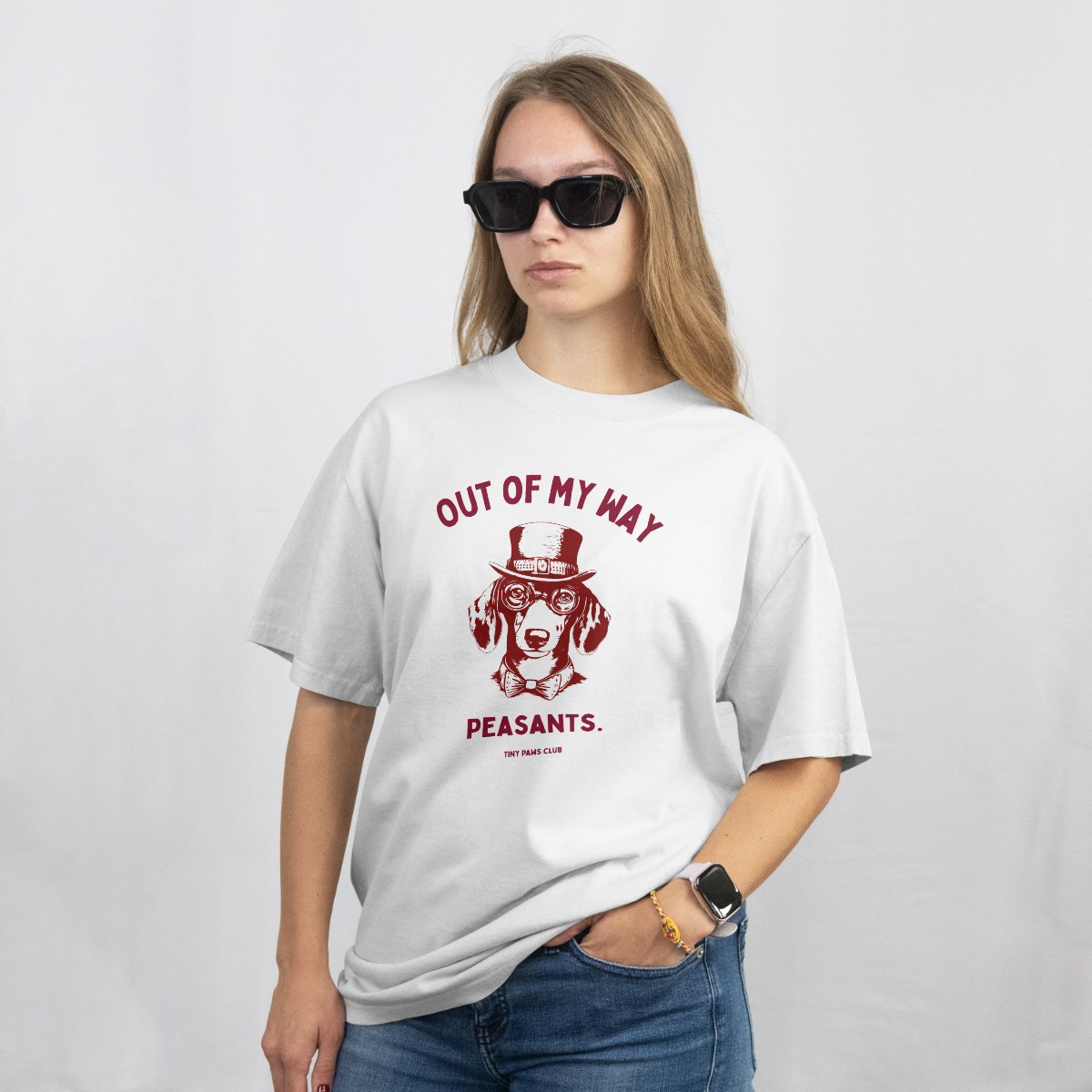 Out of my way - bordeaux - dachshund T-shirt