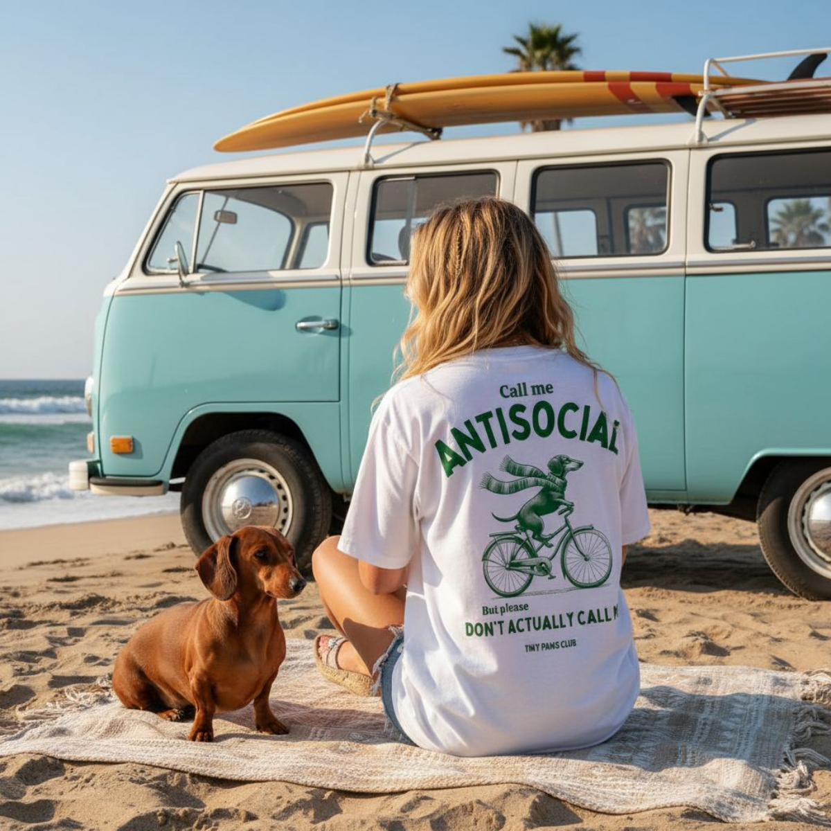 Antisocial - green - dachshund T-shirt