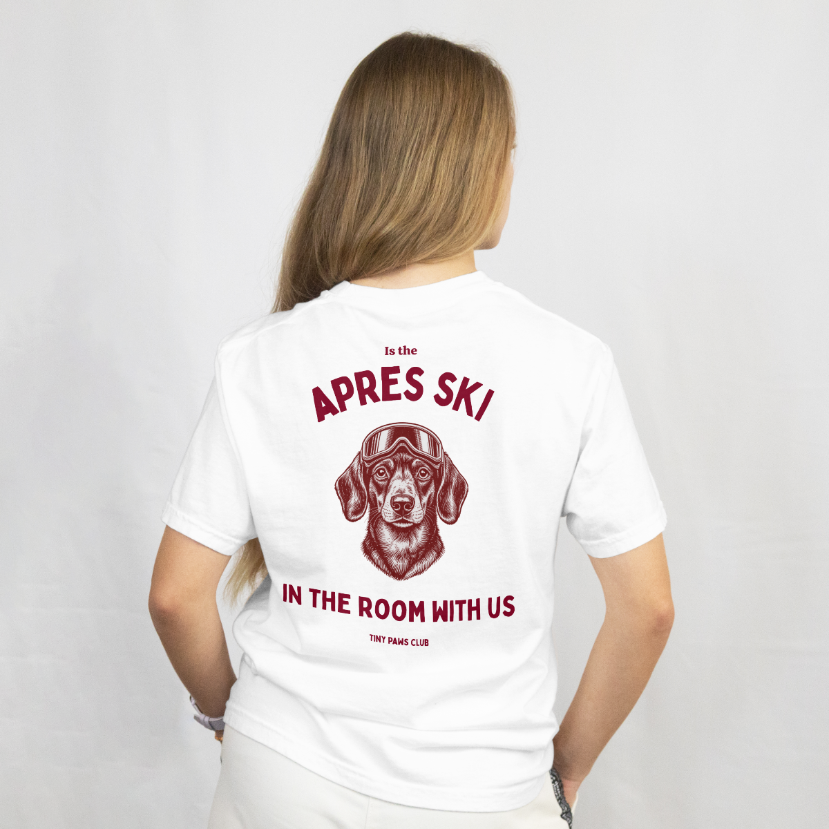 Apres ski in the room - bordeaux - dachshund T-shirt